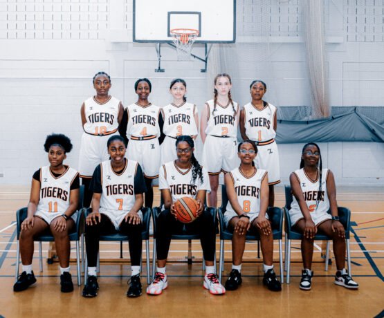 Team picture of the U14 Dartford Tigers Girls